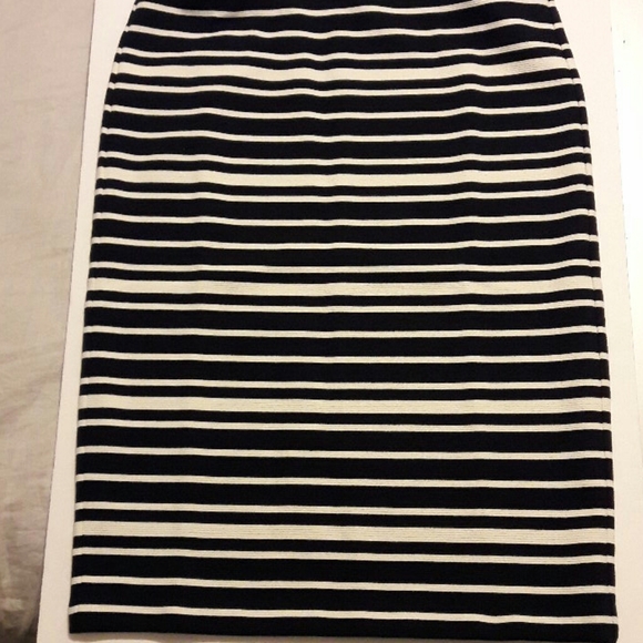 New Loft black white stripped midi skirt size M - Picture 1 of 5
